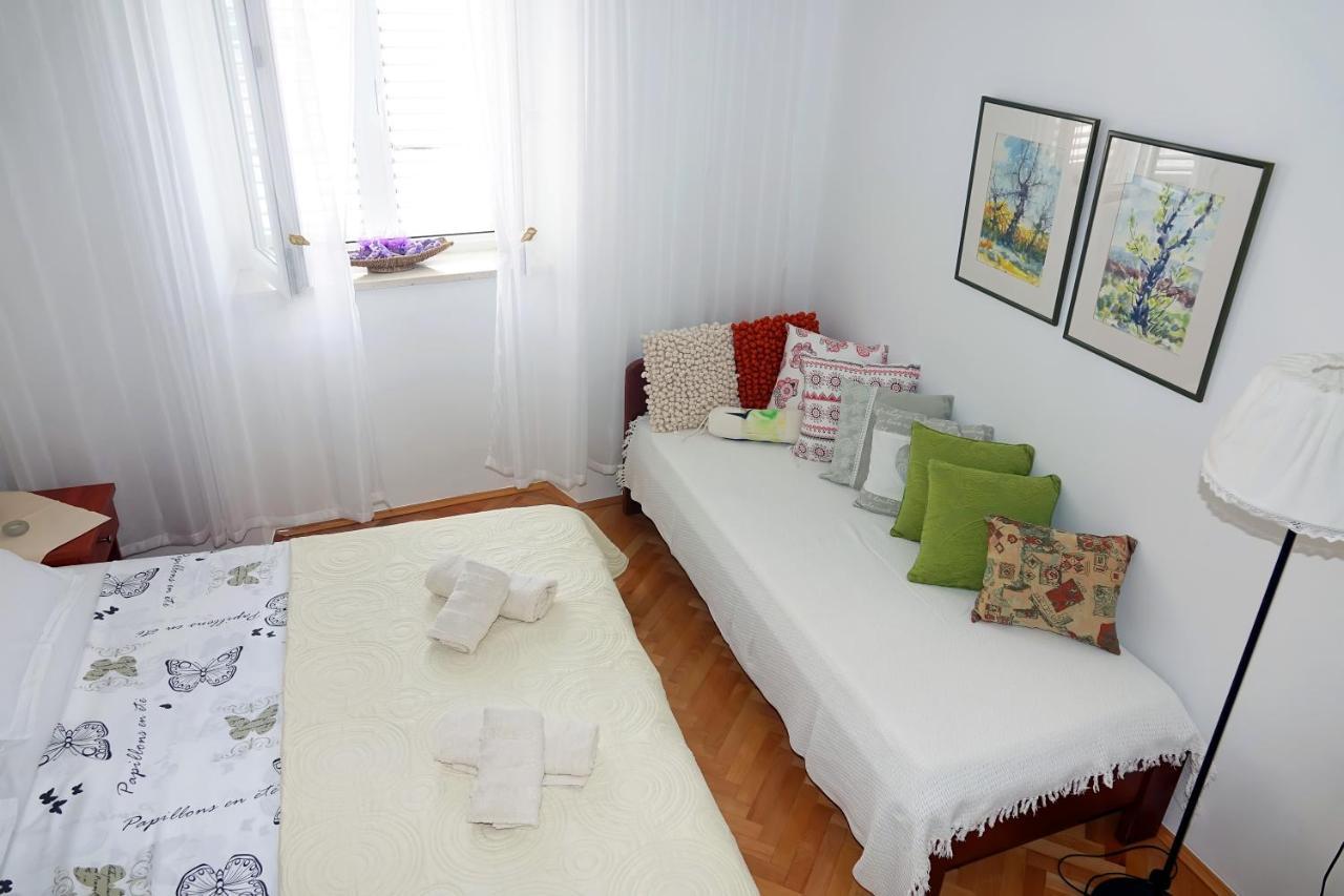 Two-Bedroom Apartment In The Centre 마카르스카 외부 사진